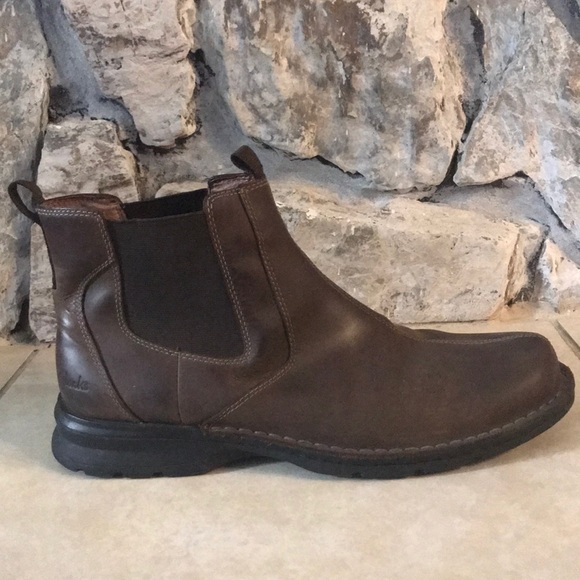 Clarks Other - Clark’s Leather Chelsea Boots Size 13